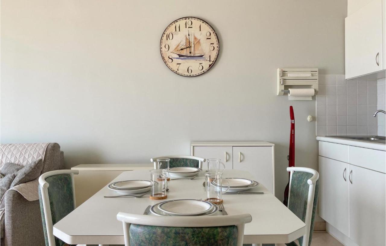 Nice Apartment In Oostende With Wifi Luaran gambar